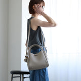 murir【MUR25007 フラワーチャーム付き2WAYショルダーバッグ】ライトグレー